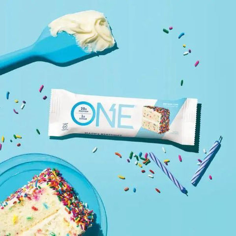 ONE Bar Birthday Cake - 1g cukru, 21g białka by ONE Bar (aka OhYeah! ISS Research)) (ohyeah-one-birthday-cake-1g-cukru-21g-bialka)