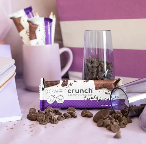 Power Crunch Triple Chocolate PUDEŁKO x 12 SZT - proteinowy wafelek ze stewią by Power Crunch (power-crunch-potrojna-czekolada-pudelko-12-batonow-proteinowy-wafelek-ze-stewia)