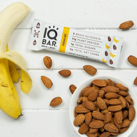 IQ Bar Banana Nut - wegański keto baton białkowy z Lion's Mane (Banan & Migdały) by IQ Bar (iq-bar-banana-nut-brain-body-weganski-baton-bialkowy-z-lion-s-mane-mcts-omega-3-i-cholina)