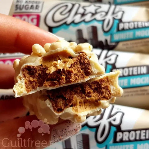 Chiefs White Chocolate Mocha - baton proteinowy, Kawa & Biała Czekolada,20g białka & 200kcal by Chiefs (chiefs-white-chocolate-mocha)