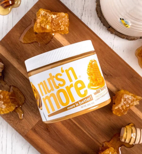 Nuts 'N More Wild Honey - Masło Orzechowe z ksylitolem i białkiem WPI, smak dzikiego miodu by Nuts'n more (nuts-n-more-wild-honey-maslo-orzechowe-z-ksylitolem-i-bialkiem-wpi-smak-dzikiego-miodu)