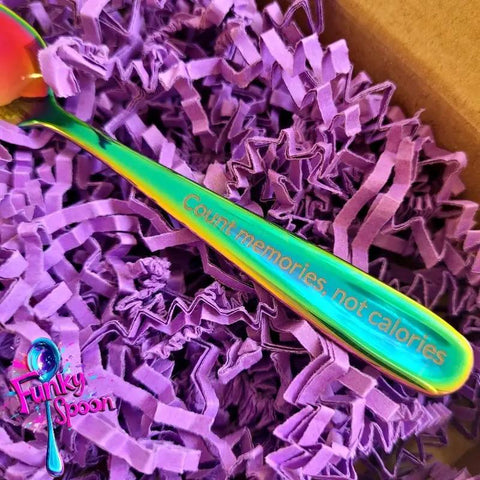 Funky Spoon grawerowana łyżka z afirmacją, Tęcza 14cm, Count Memories, not Calories by Funky Flavors (funky-spoon-grawerowana-lyzka-z-afirmacja-count-memories-not-calories)
