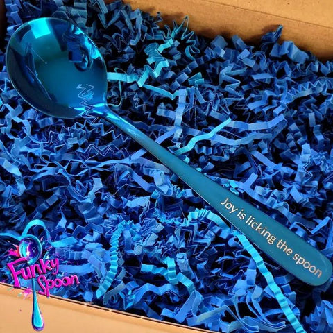 Funky Spoon grawerowana łyżka z afirmacją, Kobalt 17cm, Joy is licking the Spoon by Funky Flavors (funky-spoon-grawerowana-lyzka-z-afirmacja-kobalt-17cm-joy-is-licking-the-spoon)