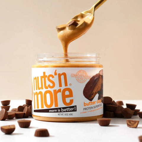 Nuts 'N More Peanut Butter Cup - masło orzechowe z białkiem serwatkowym WPI i z ksylitolem by Nuts'n more (nuts-n-more-peanut-butter-cup-maslo-orzechowe-z-bialkiem-serwatkowym-wpi-i-z-ksylitolem)