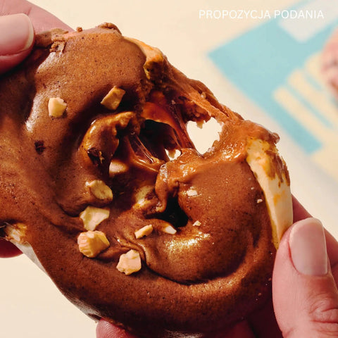 Legendary Foods Protein Sweet Roll Caramel Sticky Bun - proteinowe zawijane ciacho z karmelem i cynamonem bez cukru 20g białka by Legendary Foods (legendary-foods-protein-sweet-roll-caramel-sticky-bun-proteinowe-zawijane-ciacho-czekoladowe-bez-cukru-20g-bialka)