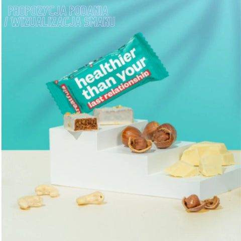 Treatfuls Healthier Than Your Last Relationship - wegański batonik organiczny z orzechami laskowymi i białą polewą z ksylitolem by Treatfuls (treatfuls-healthier-than-your-last-relationship)