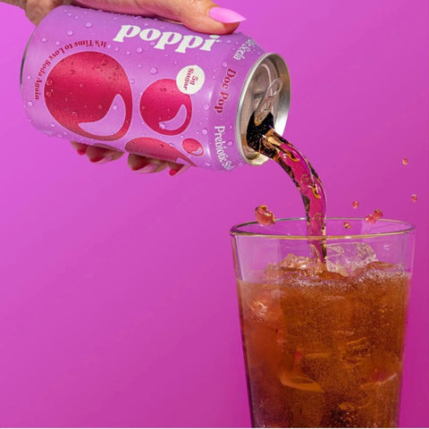 Poppi Prebiotic Soda Doc Pop 355ml - funkcjonalny napój z błonnikiem, stewią i octem jabłkowym by Poppi Soda (poppi-prebiotic-soda-doc-pop-355ml-funkcjonalny-napoj-z-blonnikiem-stewia-i-octem-jablkowym)