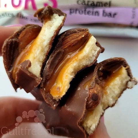 N!ck's Nicks Almond Caramel Bar 201 kcal - baton proteinowy w czekoladzie mlecznej z Migdałami by Nick's! (nck-s-nicks-almond-caramel-bar-201-kcal-baton-proteinowy-w-czekoladzie-mlecznej-z-migdalami)